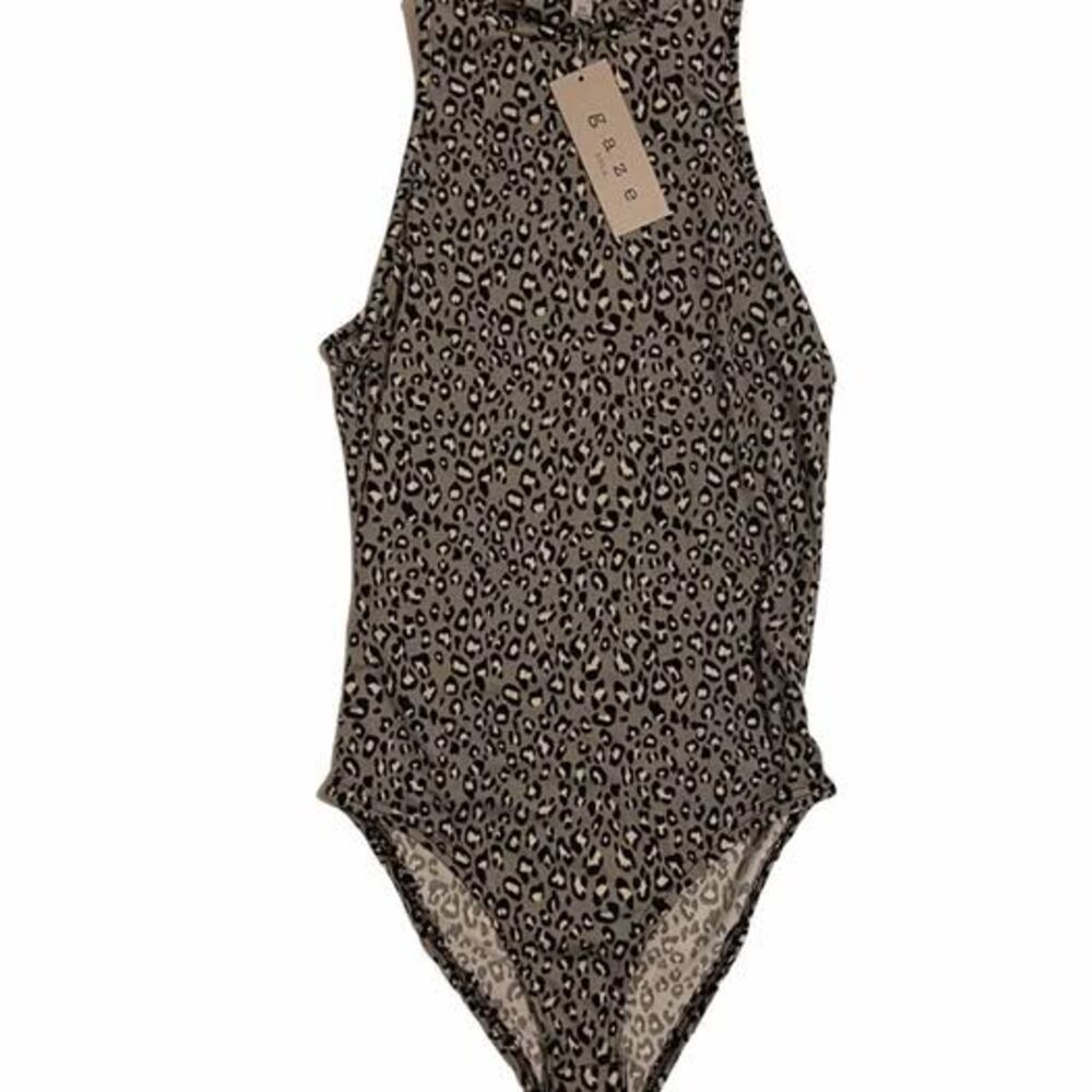 New Women's Gaze Grey Cheetah Print Bodysuit Size XS